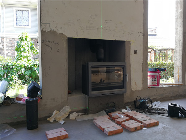 江蘇鎮(zhèn)江聆湖尚郡真火壁爐安裝案例.jpg