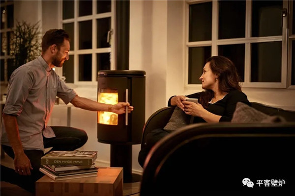 丹麥真火壁爐 Mors? 6848， “別人家的爐子”.jpg