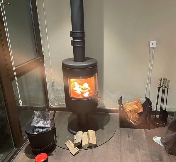 石家莊保利西山林語丹麥壁爐Morso7648安裝.jpg 石家莊保利西山林語丹麥壁爐Morso7648安裝.jpg