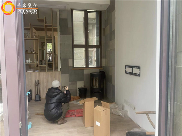 上海依云聽香園丹麥Aduro A9壁爐安裝.jpg