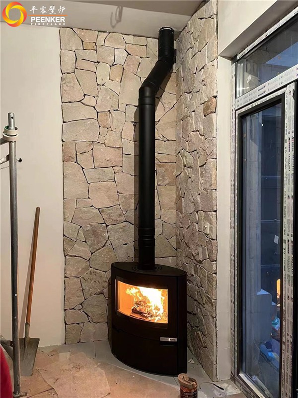 上海中海九峯里別墅丹麥進口壁爐Aduro 15安裝.jpg