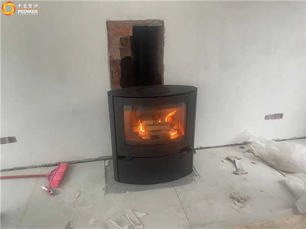 上海西郊華城別墅丹麥鋼板壁爐Aduro A15安裝.jpg