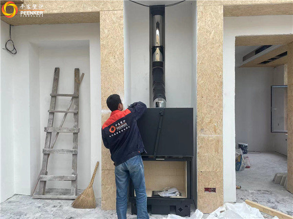 南京帝景天成別墅法國TOTEM提拉式壁爐安裝.jpg