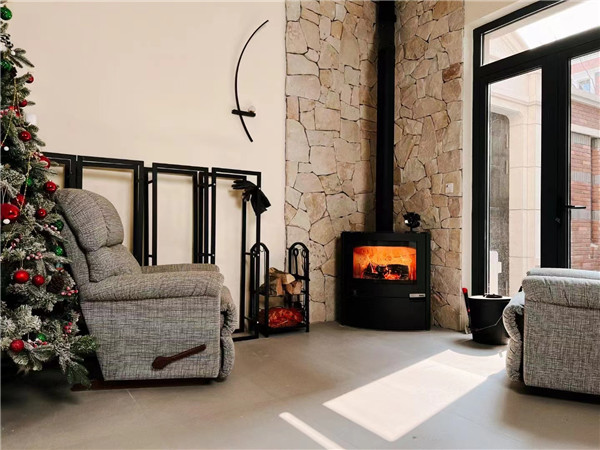 上海中海九峯里別墅丹麥進口壁爐Aduro 15安裝成品圖.jpg