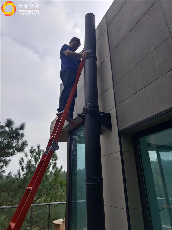 湖州松月半島別墅丹麥Morso 7943鑄鐵壁爐安裝.jpg