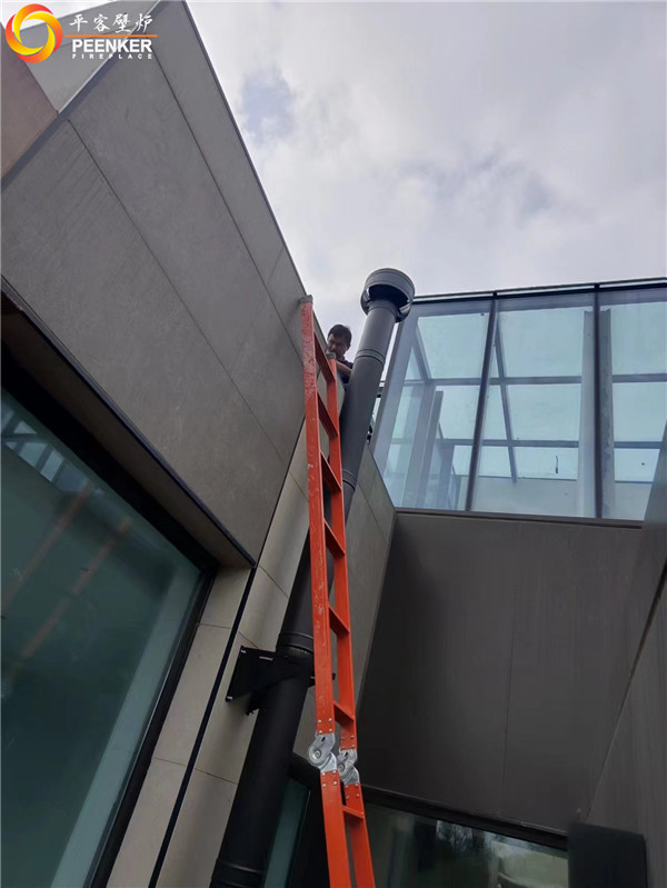 湖州松月半島別墅丹麥Morso 7943鑄鐵壁爐安裝.jpg