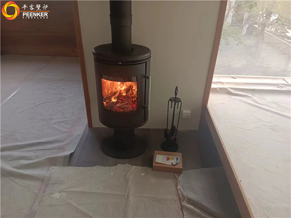 平客壁爐蘇州本色美術(shù)館丹麥Morso 6848鑄鐵火爐安裝.jpg