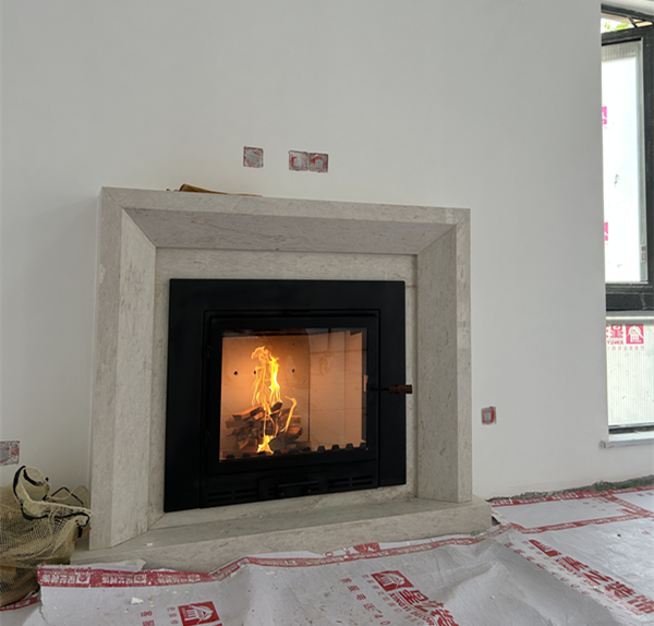 鎮(zhèn)江紫金7號(hào)別墅國產(chǎn)壁爐科隆安裝.jpg 鎮(zhèn)江紫金7號(hào)別墅國產(chǎn)壁爐科隆安裝.jpg