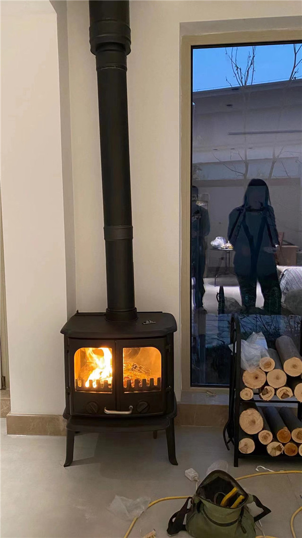 武漢別墅客廳真火壁爐安裝丹麥Morso 2110.jpg