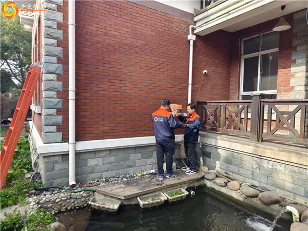 上海泰晤士小鎮(zhèn)丹麥Aduro A15獨(dú)立壁爐安裝 | 平客壁爐.jpg