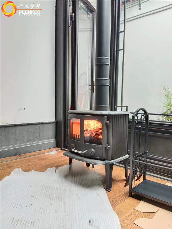 安吉桃花源陽光房丹麥Morso 2110進(jìn)口壁爐安裝.jpg