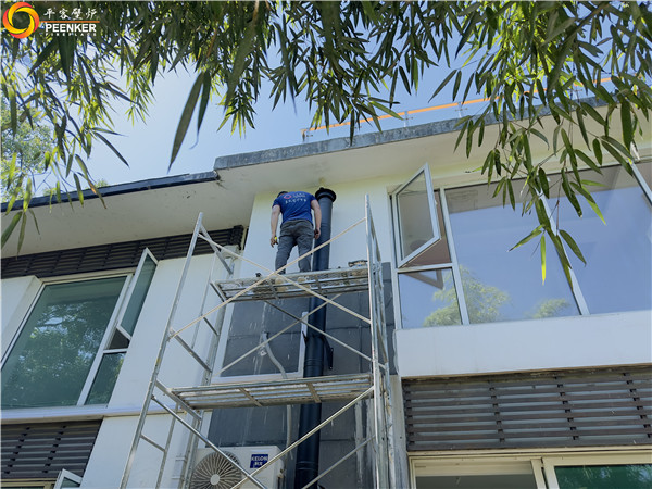 上海天安別墅丹麥Aduro 15B壁爐安裝.jpg