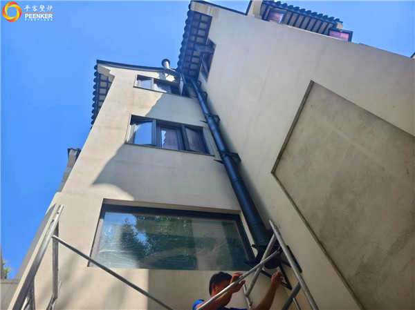 南京高淳雅苑丹麥Morso 7943鑄鐵壁爐安裝.jpg