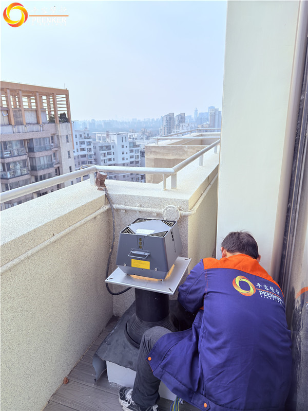 上海仁恒河濱城丹麥Aduro 15B壁爐安裝.jpg