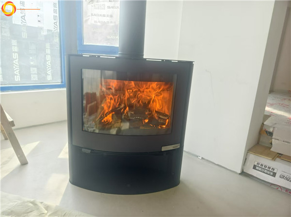 南京保利紫晶山丹麥Aduro 15B獨立火爐安裝.jpg