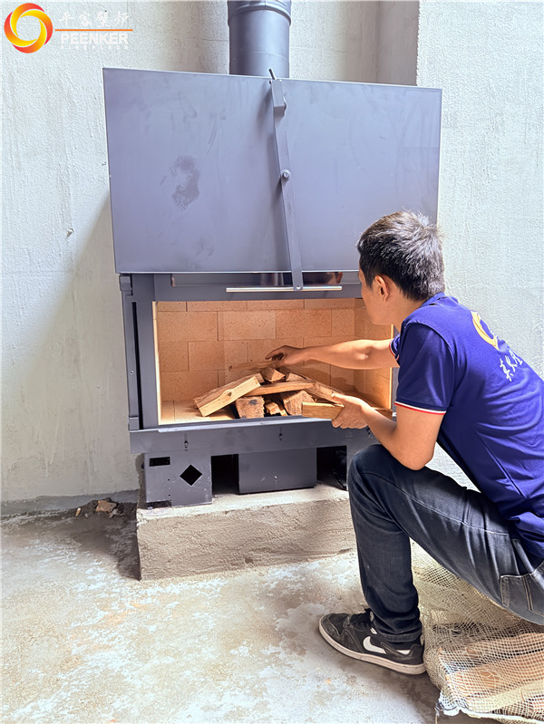 淮南沁園春曉別墅法國(guó)TOTEM H901壁爐安裝.jpg