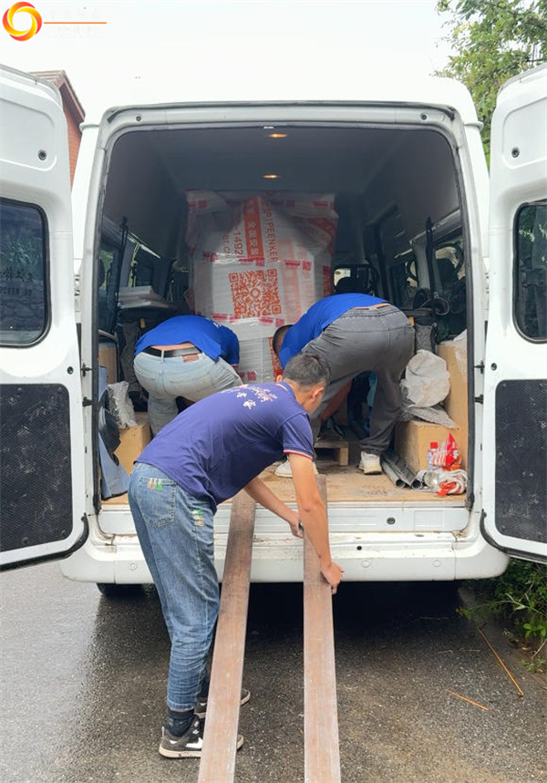 張家口原鄉(xiāng)美麗堅(jiān)別墅丹麥Morso S101-12壁爐安裝.jpg