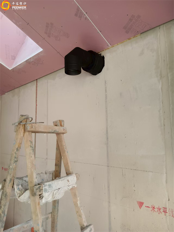 成都麓山國(guó)際丹麥Morso 7943鑄鐵火爐安裝.jpg