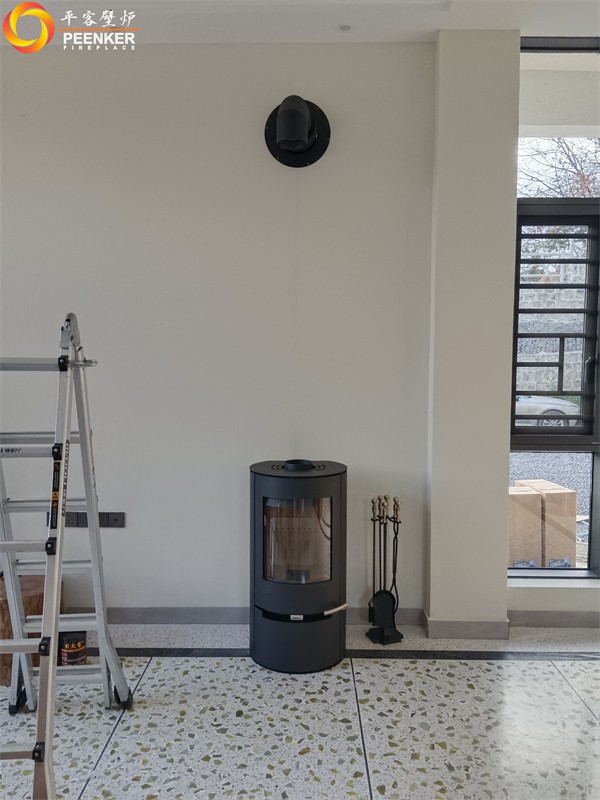 邵陽(yáng)雁名居自建房丹麥Aduro 9.1火爐安裝.jpg
